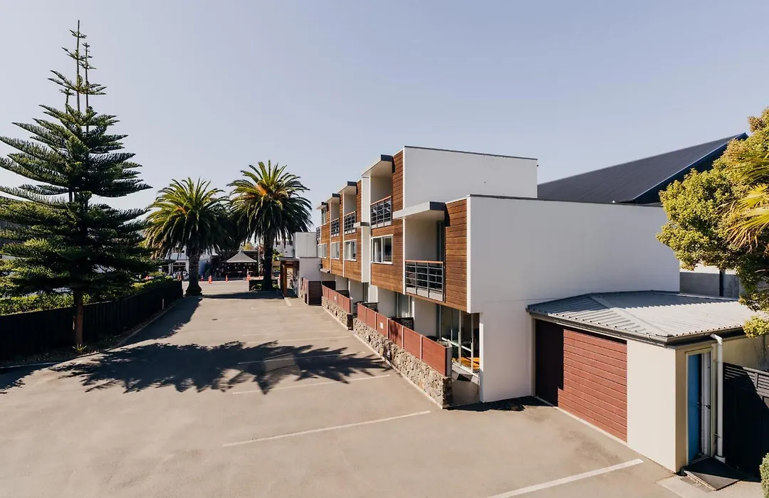Sumner Bay Motel-1